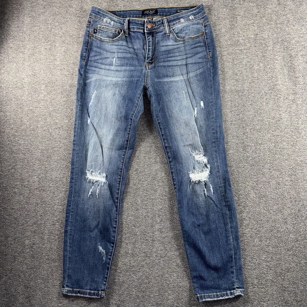Judy Blue Women’s Size 13 / 31 Relaxed Fit Jeans Distressed Stretch